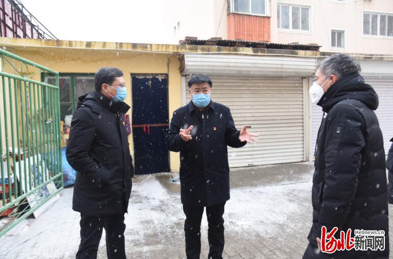 战疫一线风雪中的坚守,战疫风雪无阻