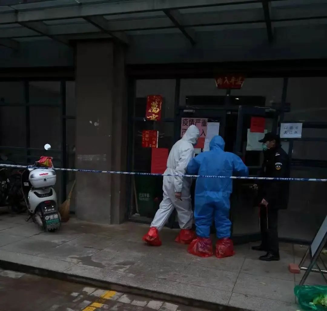 疫情中的逆行者加油视频,疫情期间为武汉加油的逆行者视频