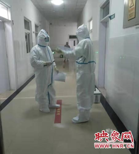 非常时期坚守岗位的图片,医警夫妻档坚守疫情防控一线