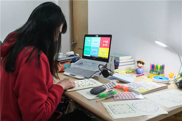 青春战疫人｜95后“爱心辅导员”电脑里的N篇“教学日记”