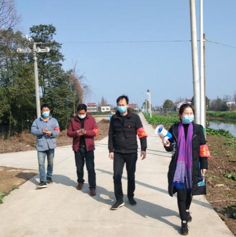 抗击疫情村支书在一线,抗疫期间党员先锋