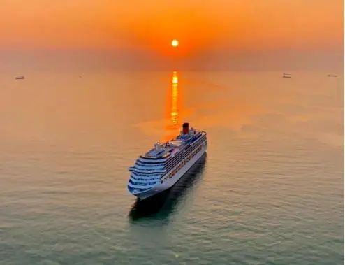 特写|“歌诗达赛琳娜号”的24小时：中国人民打的一场漂亮的海上战“疫”