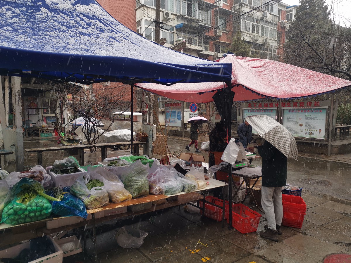 社区引入蔬菜直通车,蔬菜直通车直达居民家门口