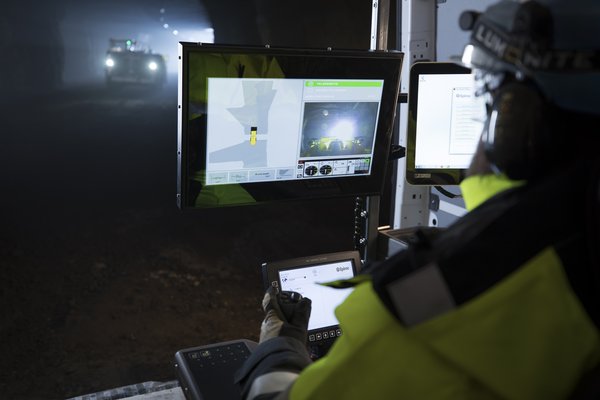 西门子CT方舱解决方案于黄冈方舱医院投用;5G安全性与成本仍是企业关切议题|美通企业日报