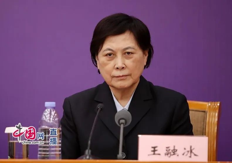 新冠肺炎患者出院后仍乏力、肺功能未恢复，怎么办？