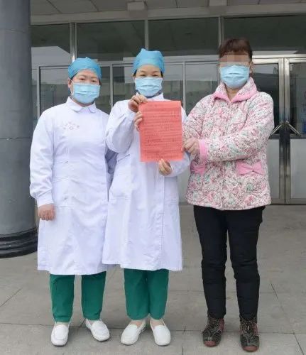 首批新冠肺炎患者治愈出院视频,阜阳市新冠肺炎