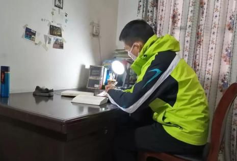 疫情防控系列微广播剧《驰援武汉的日子》|(二)《魔法爸爸》