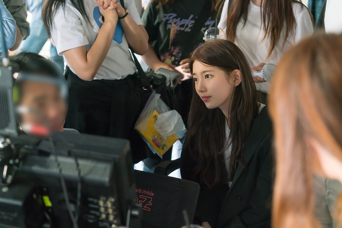 爱豆给粉丝逆应援的吗,南韩爱豆逆应援