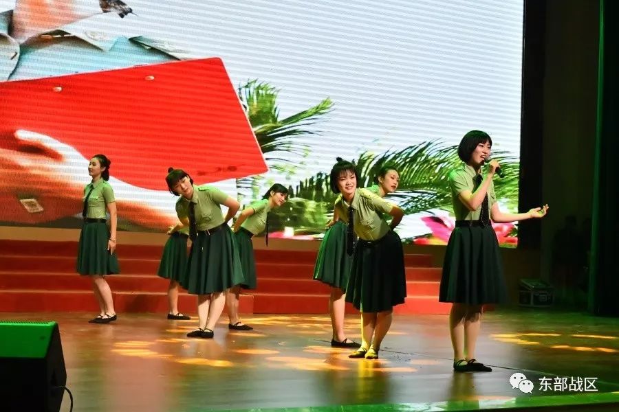 女兵最美的样子,女兵的美