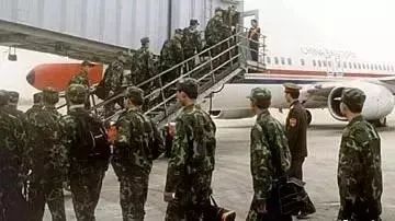 疫线家书曝光让人泪目,战疫的家书