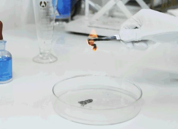 女神注意！卫生巾里可能有猫腻，千万别用错