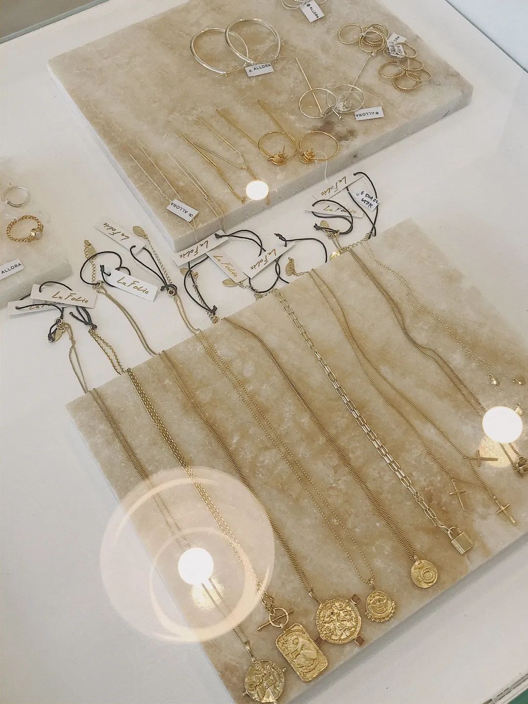 巴厘岛哪里买衣服好看女生,巴厘岛哪里可以买到便宜的衣服