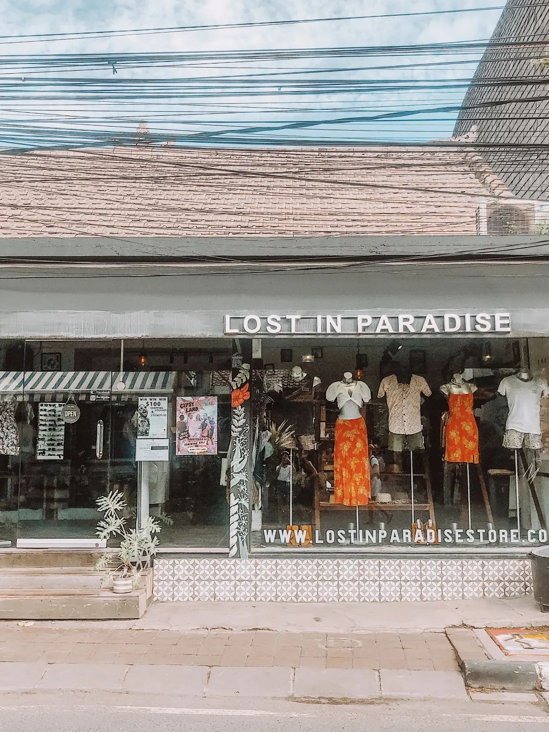 巴厘岛哪里买衣服好看女生,巴厘岛哪里可以买到便宜的衣服