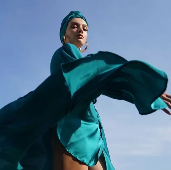 巴厘岛哪里买衣服好看女生,巴厘岛哪里可以买到便宜的衣服