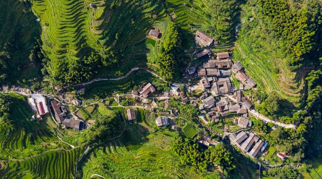 云和山什么意思,云和山是什么意思