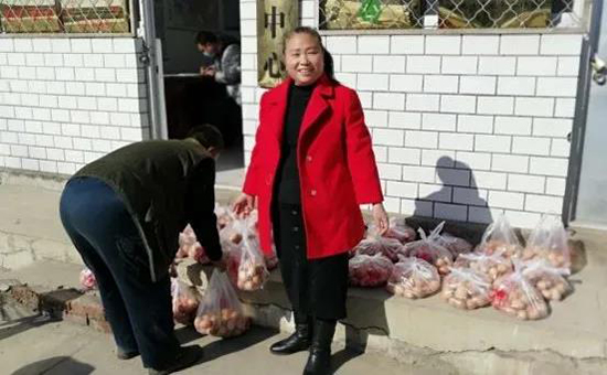 唐山市遵化市志愿者,遵化村口志愿者