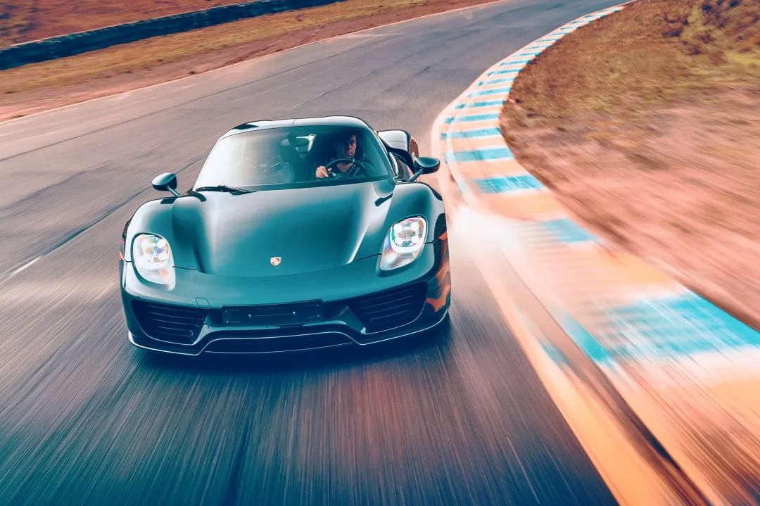 我们把最优秀的五款保时捷带到了赛道上……|CARREVIEWS