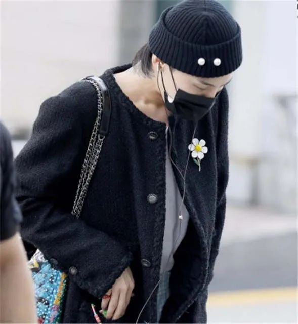 这次COMMEdesGARÇONS的珍珠项链,你会砸下重金吗?