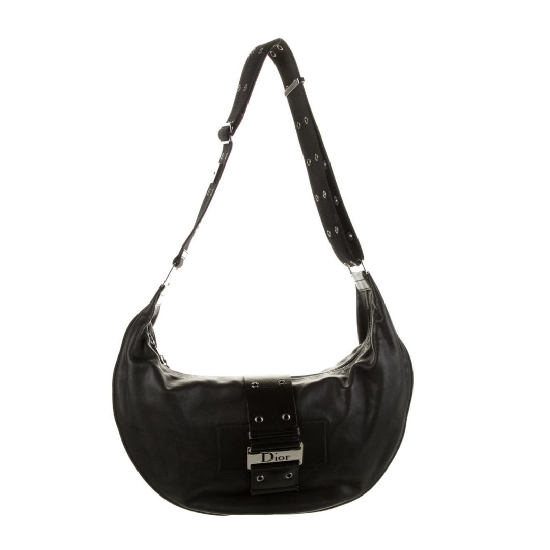 bella和kendall走秀,金泫雅显眼包