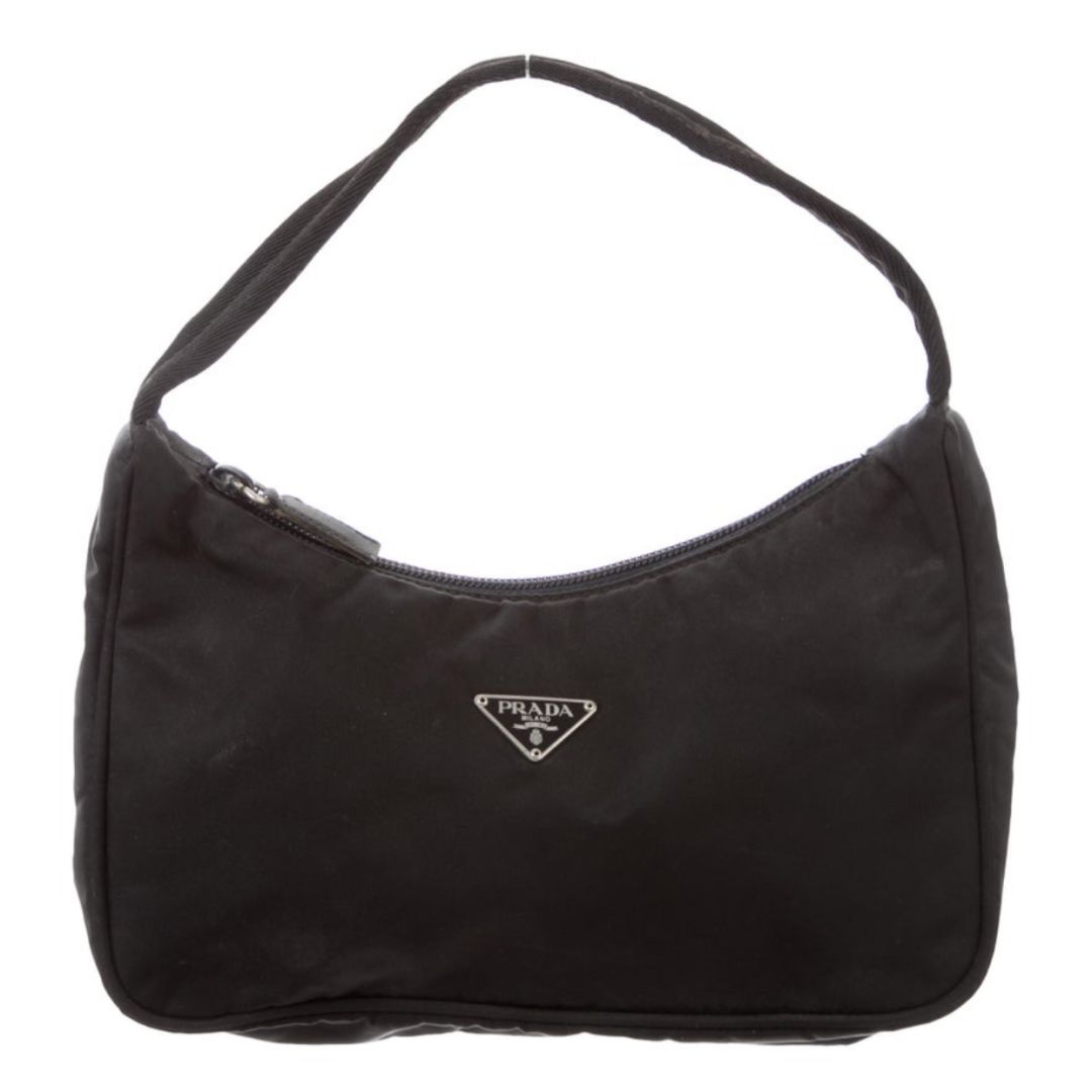 bella和kendall走秀,金泫雅显眼包