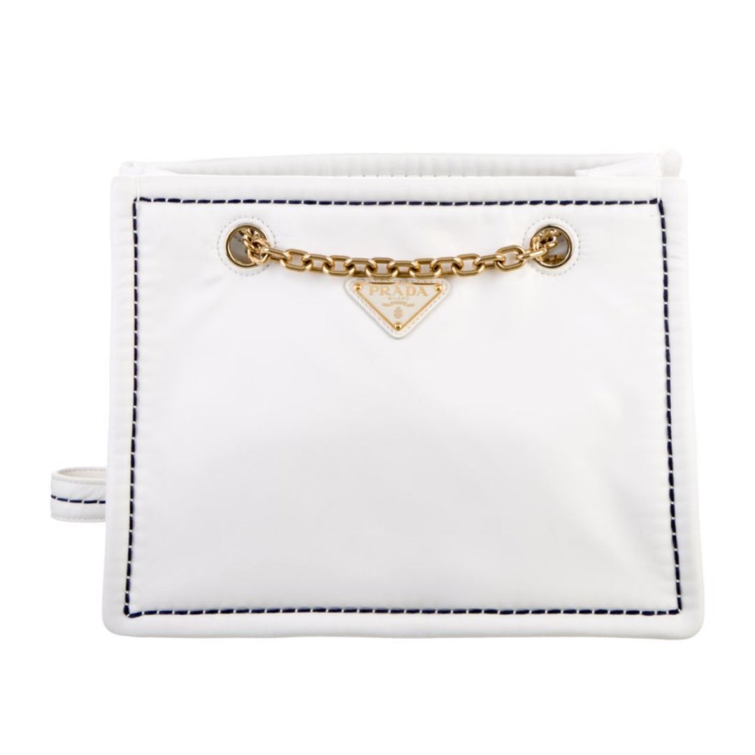 bella和kendall走秀,金泫雅显眼包