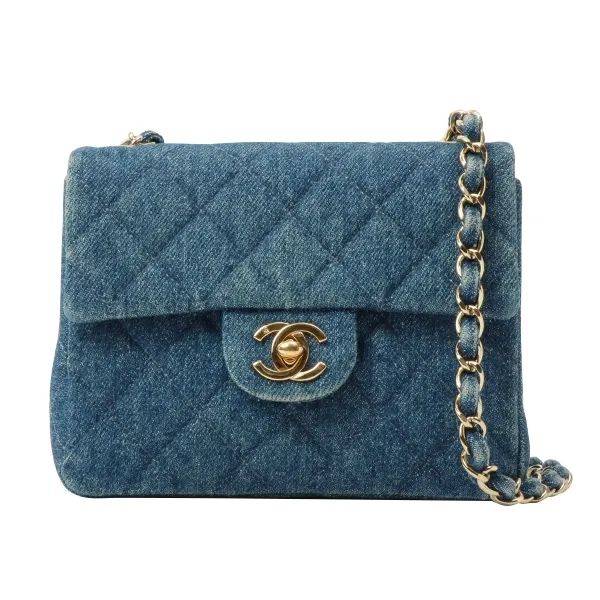 bella和kendall走秀,金泫雅显眼包