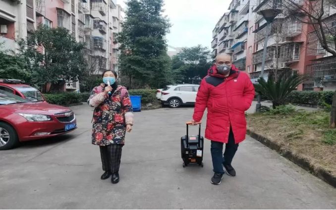 屏山县：战“疫”中的“一员三平台”