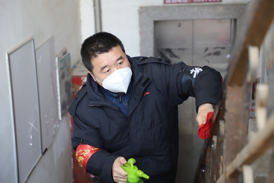 睢阳区新城街道办事处:两个“袖章”的故事