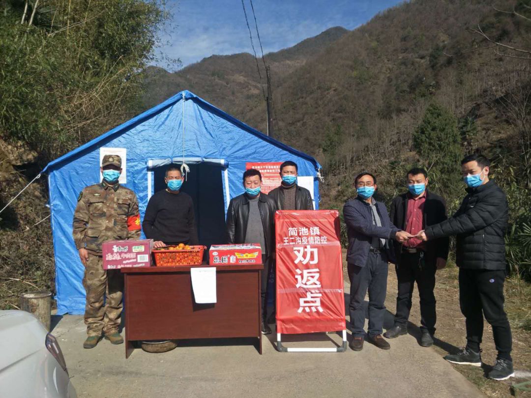 追忆峥嵘岁月践行党员使命,镇巴李耀军