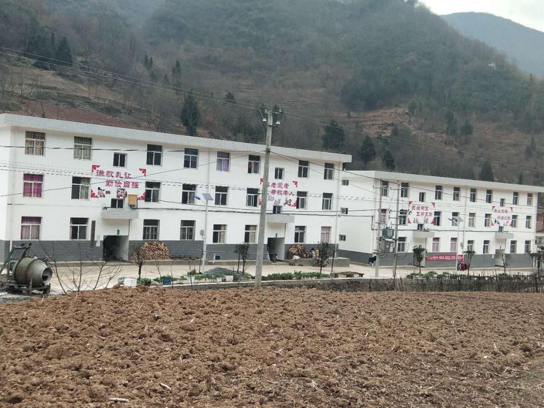 追忆峥嵘岁月践行党员使命,镇巴李耀军