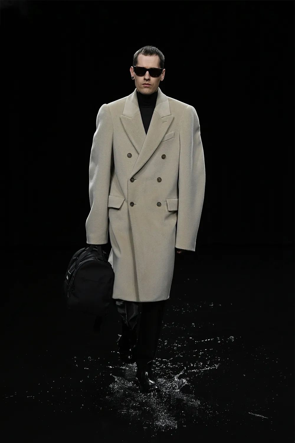 惊喜的，精彩的，平庸的，女装周里的男装片段展示的风格利弊