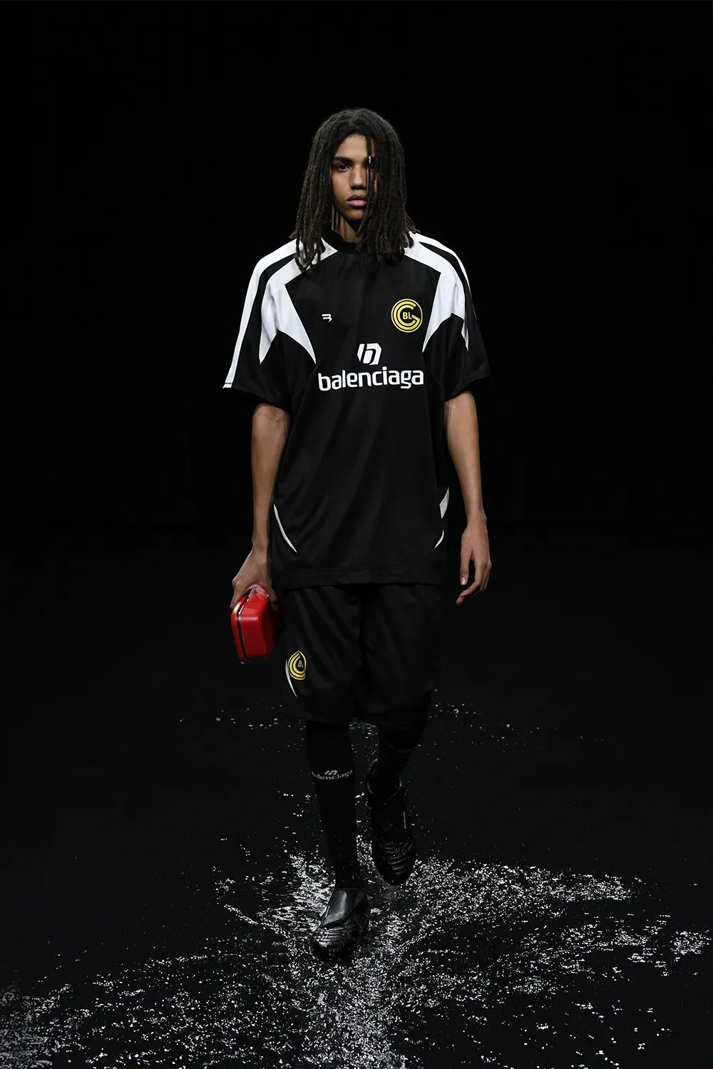 惊喜的，精彩的，平庸的，女装周里的男装片段展示的风格利弊