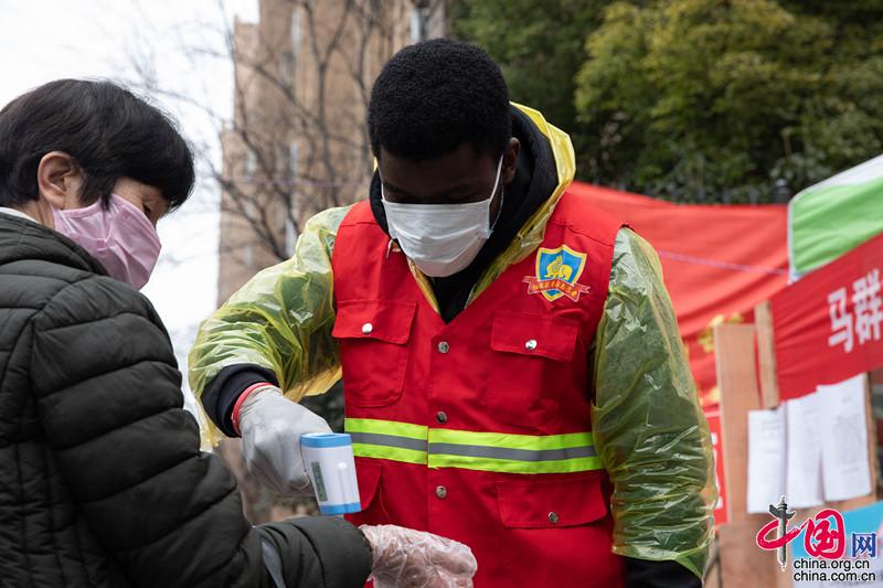 外国人在华“不见外”
