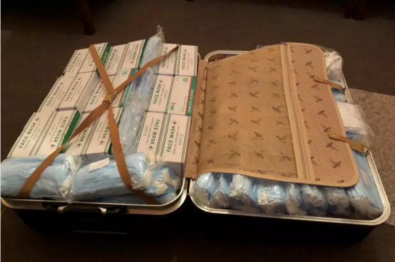 辗转6国江苏企业两员工“背”回3000多只“洋口罩”