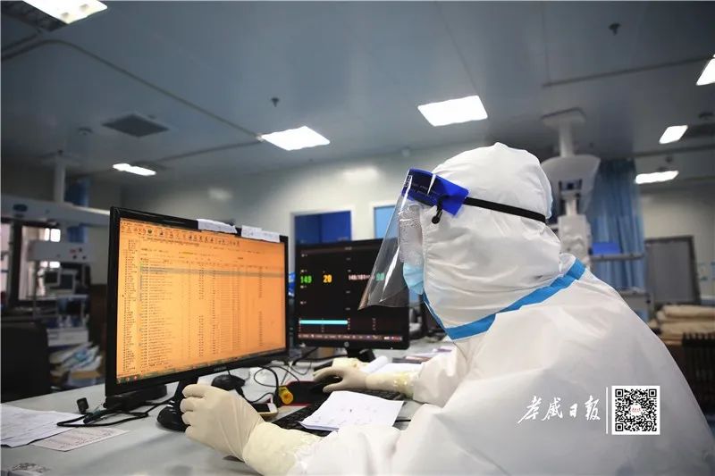 记者深入新冠肺炎病房,记者探访新冠重症监护室