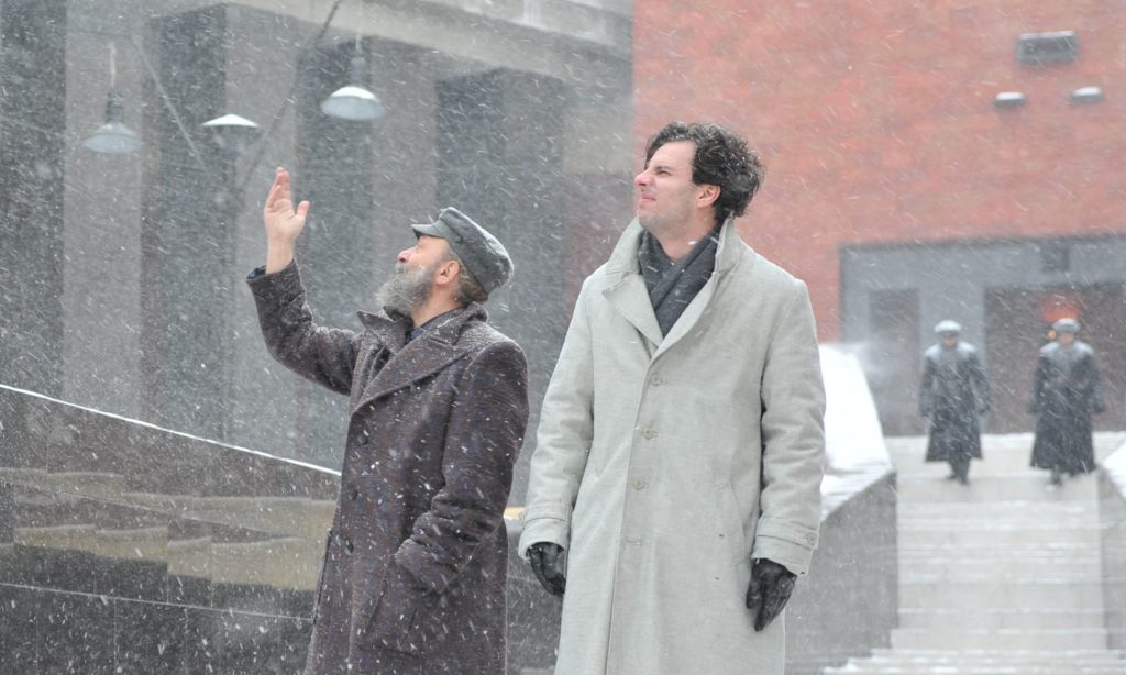 《列夫·朗道》：斯大林时代的真人秀，“我拥有绝对的自由，直到克格勃逮捕了我”