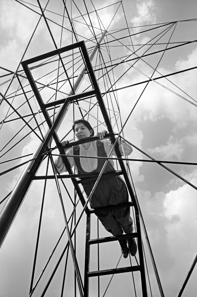 《列夫·朗道》：斯大林时代的真人秀，“我拥有绝对的自由，直到克格勃逮捕了我”