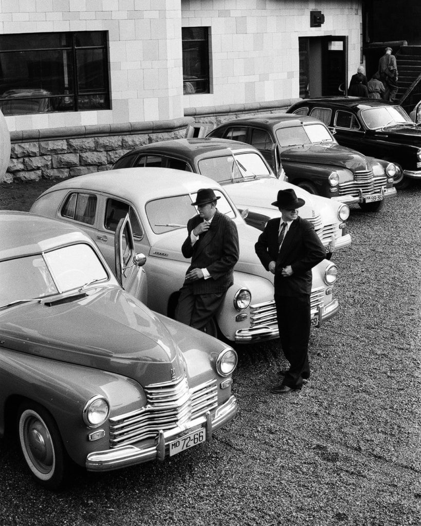 《列夫·朗道》：斯大林时代的真人秀，“我拥有绝对的自由，直到克格勃逮捕了我”