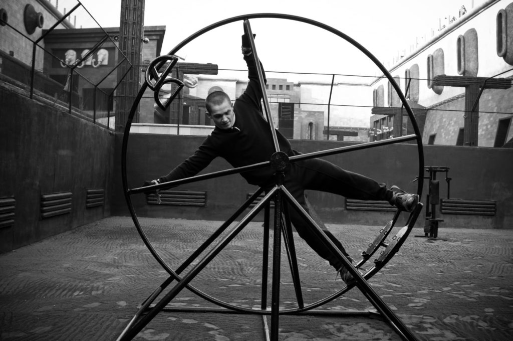 《列夫·朗道》：斯大林时代的真人秀，“我拥有绝对的自由，直到克格勃逮捕了我”