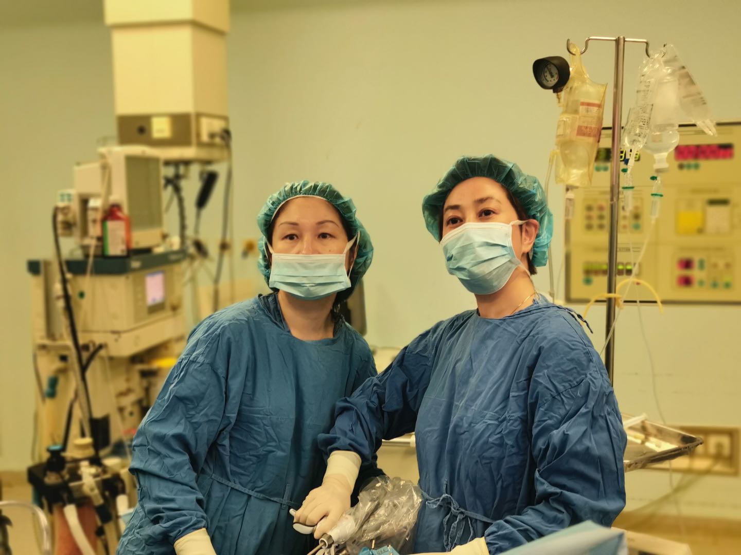 上海仁济王育,卵巢囊肿适合做单孔手术吗