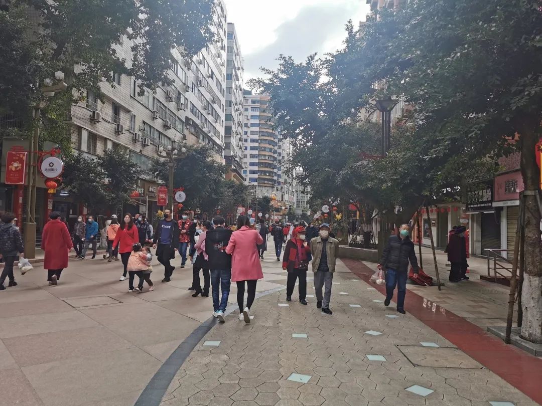 达城街头拍下的!这些画面从未如此激动人心