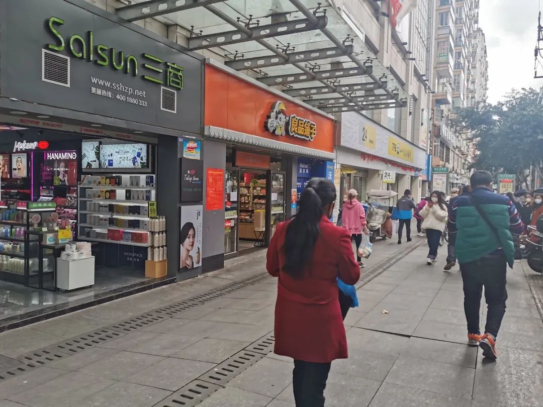 达城街头拍下的!这些画面从未如此激动人心