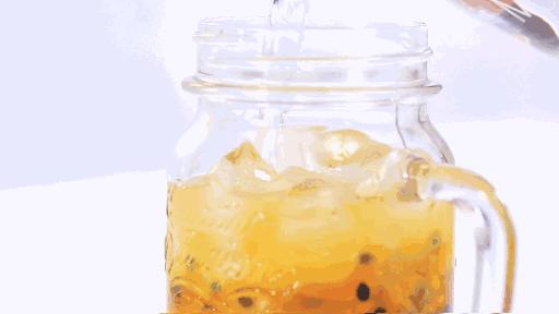 喷一喷顽固口臭祛除了，连打嗝都是香飘飘的