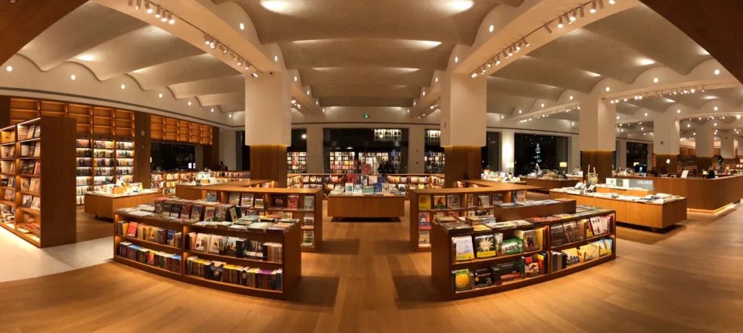 书店的主要收入,卖书是如何成为暴利产业的