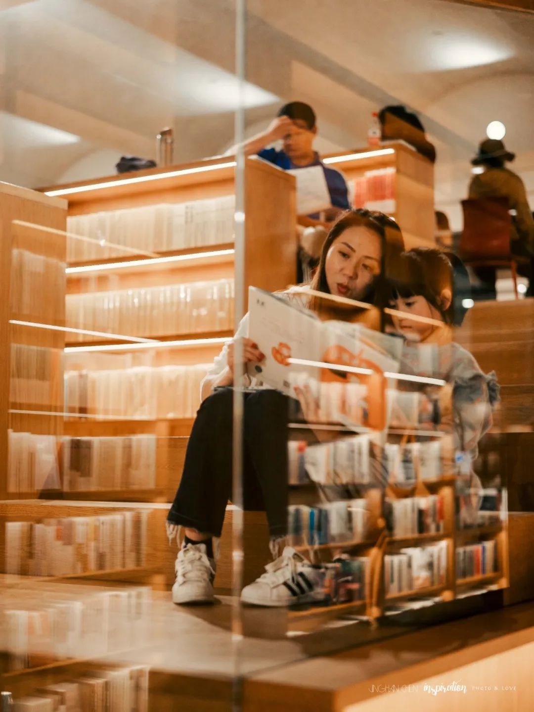 书店的主要收入,卖书是如何成为暴利产业的