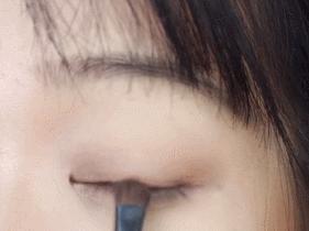 日常妆下眼睑画法,简单下眼睑眼妆画法