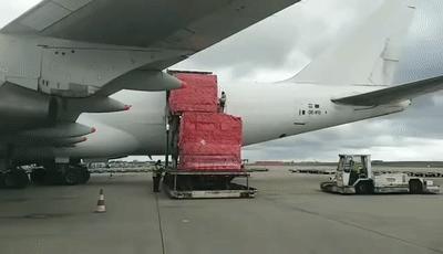 刚刚，1663箱温州防疫物资到货欧洲！万里驰援，这一次换我们守护你