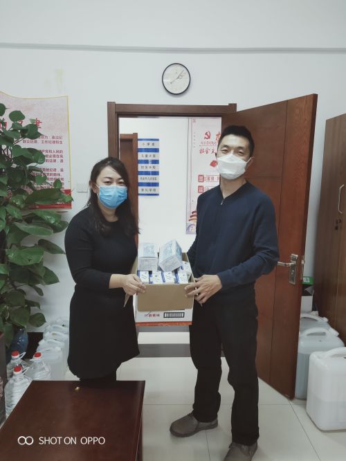 党旗飘扬在社区疫情防控,党旗飘扬社区抗击疫情