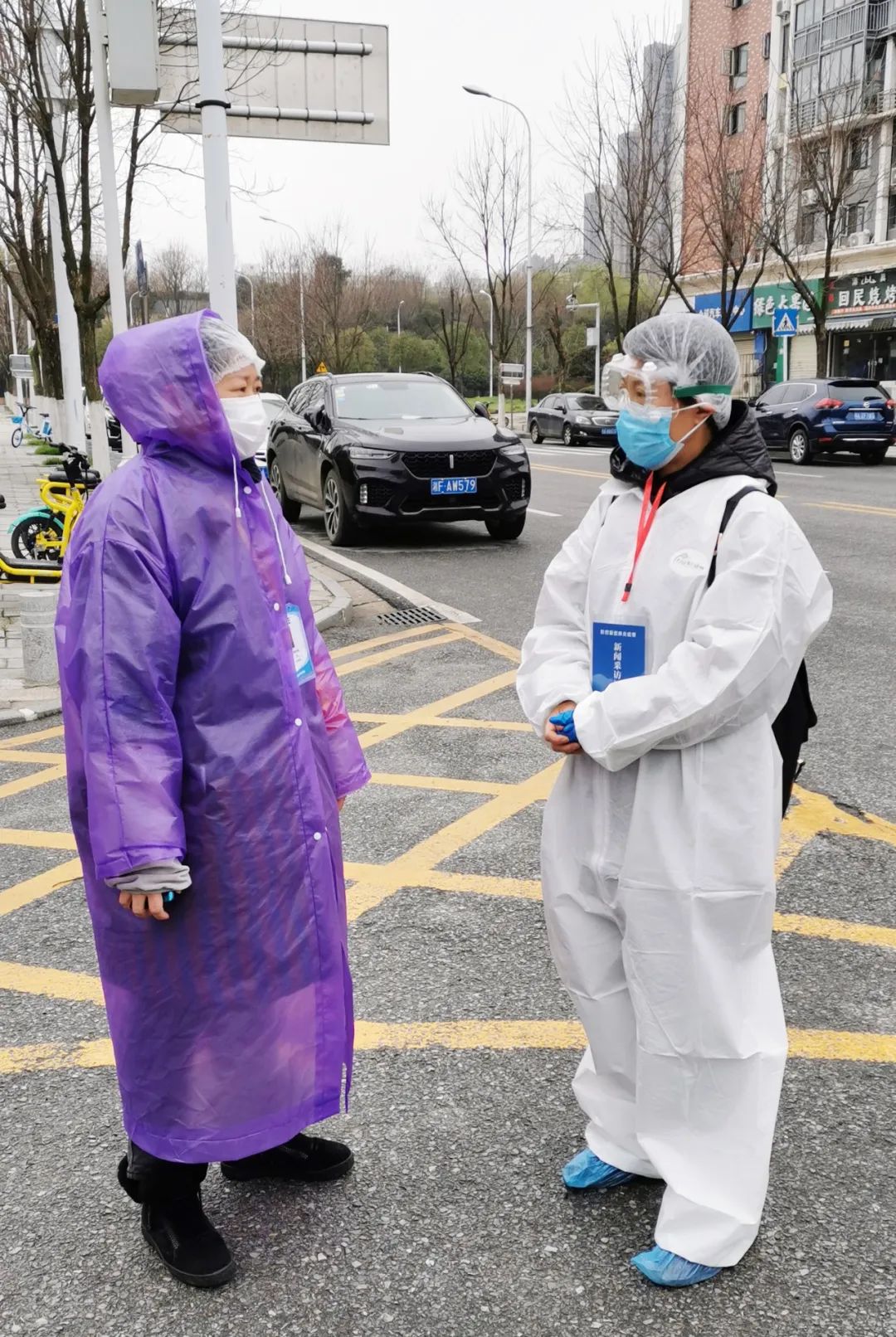 坚守疫情防控一线工作人员,坚守战疫一线工作人员