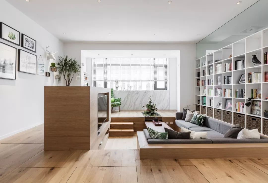 小卧室做地台放床垫,小户型房间地台做床好看吗